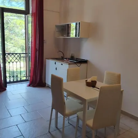 Residenza Borgo Francescano Aparthotel 3*